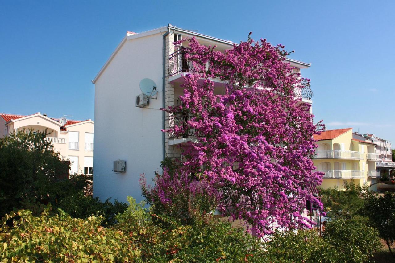 Apartments By The Sea Rastici, Ciovo - 2104 Trogir Exterior foto